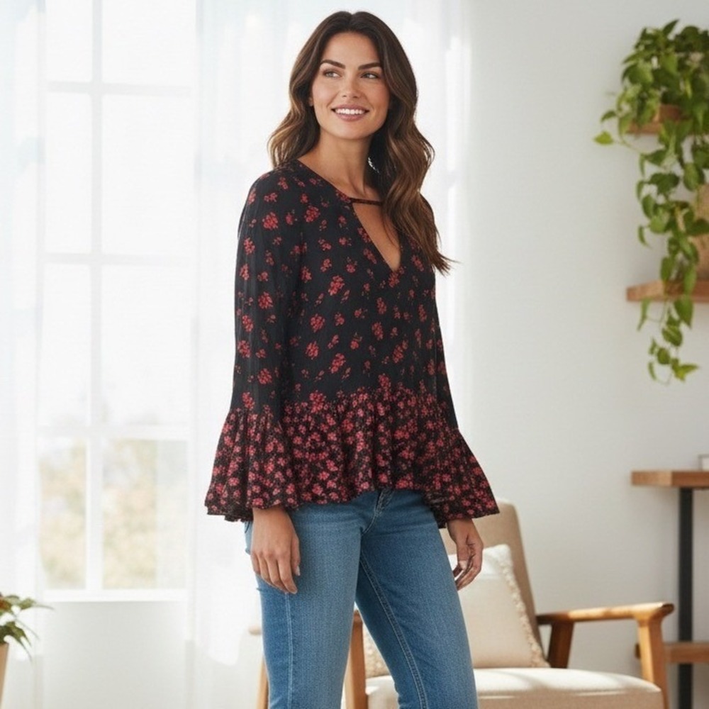 Mossimo Floral Peplum Blouse‎ Bell Sleeve Boho Cottagecore NWT M